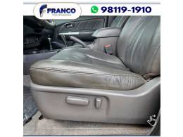 TOYOTA - HILUX - 2013/2013 - Preta - Sob Consulta