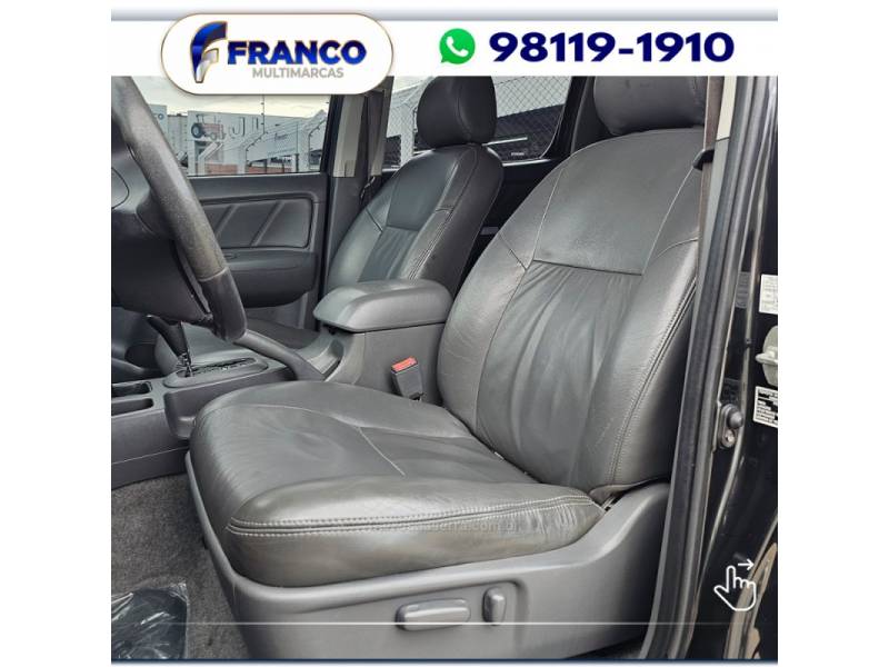 TOYOTA - HILUX - 2013/2013 - Preta - Sob Consulta