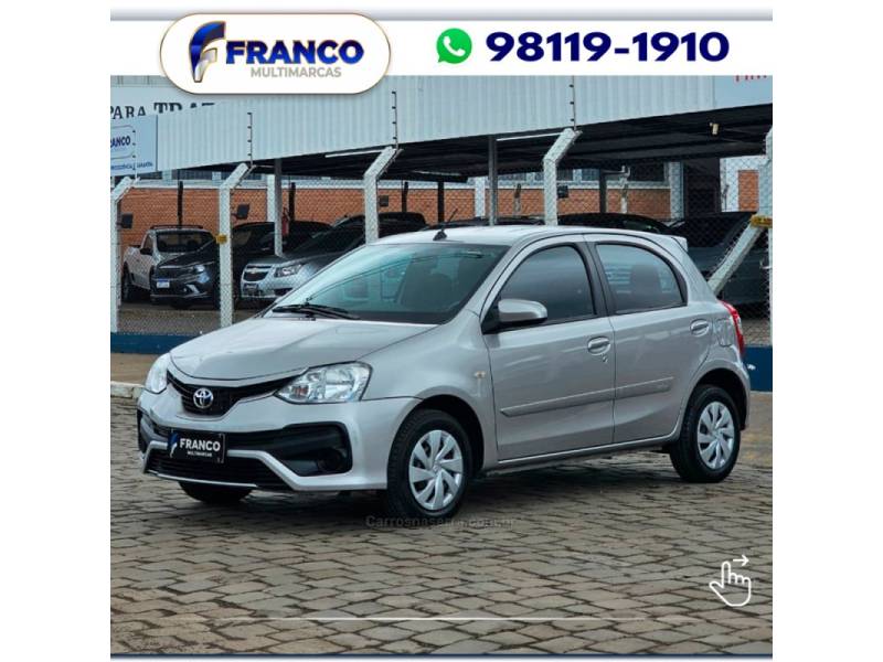 TOYOTA - ETIOS - 2017/2018 - Prata - Sob Consulta