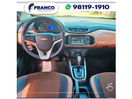 CHEVROLET - ONIX - 2017/2018 - Prata - Sob Consulta