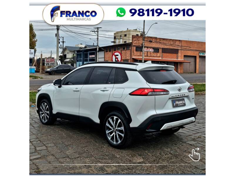 TOYOTA - COROLLA - 2021/2022 - Branca - Sob Consulta