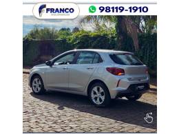 CHEVROLET - ONIX - 2021/2022 - Prata - Sob Consulta