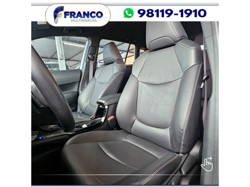 TOYOTA - COROLLA - 2021/2022 - Branca - Sob Consulta