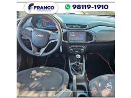 CHEVROLET - ONIX - 2014/2015 - Vermelha - Sob Consulta