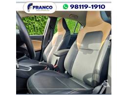 CHEVROLET - ONIX - 2021/2022 - Prata - Sob Consulta