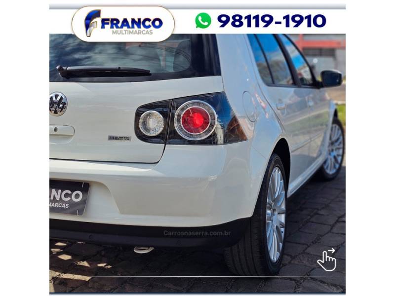 VOLKSWAGEN - GOLF - 2013/2014 - Branca - Sob Consulta