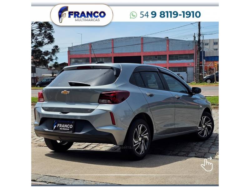 CHEVROLET - ONIX - 2023/2024 - Prata - Sob Consulta