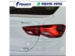CHEVROLET - ONIX - 2022/2023 - Branca - Sob Consulta