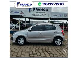 TOYOTA - ETIOS - 2017/2018 - Prata - Sob Consulta