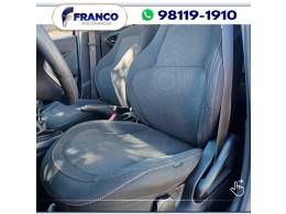 CHEVROLET - ONIX - 2014/2015 - Vermelha - Sob Consulta