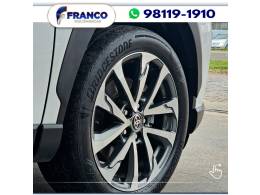 TOYOTA - COROLLA - 2021/2022 - Branca - Sob Consulta