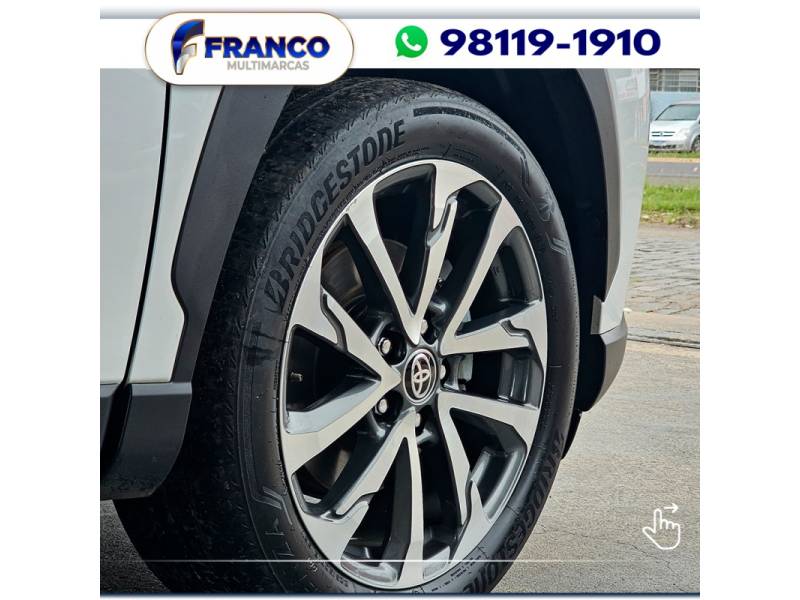 TOYOTA - COROLLA - 2021/2022 - Branca - Sob Consulta