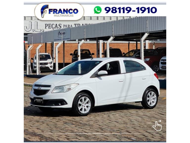 CHEVROLET - ONIX - 2013/2013 - Branca - Sob Consulta