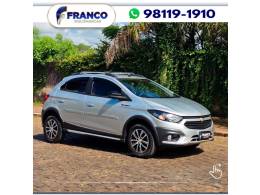 CHEVROLET - ONIX - 2017/2018 - Prata - Sob Consulta