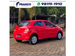 CHEVROLET - ONIX - 2014/2015 - Vermelha - Sob Consulta