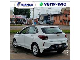 CHEVROLET - ONIX - 2021/2022 - Branca - Sob Consulta