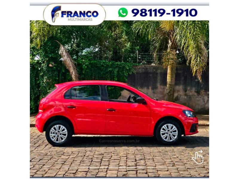 VOLKSWAGEN - GOL - 2016/2017 - Vermelha - Sob Consulta