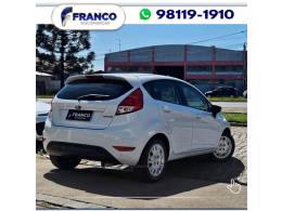 FORD - FIESTA - 2018/2019 - Branca - Sob Consulta