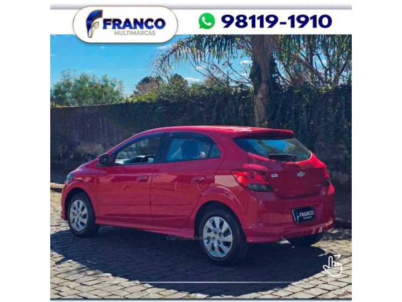 CHEVROLET - ONIX - 2014/2015 - Vermelha - Sob Consulta