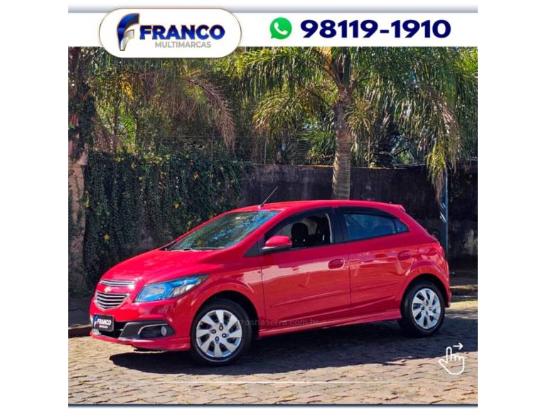 CHEVROLET - ONIX - 2014/2015 - Vermelha - Sob Consulta