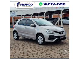 TOYOTA - ETIOS - 2017/2018 - Prata - Sob Consulta